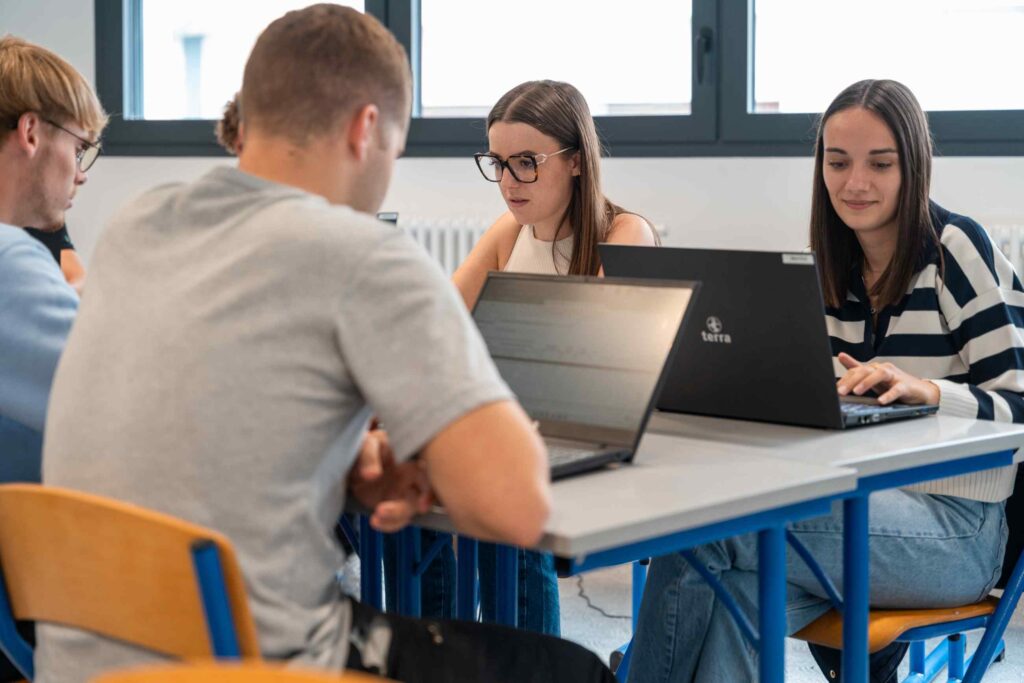 CONSEIL ET COMMERCIALISATION 6