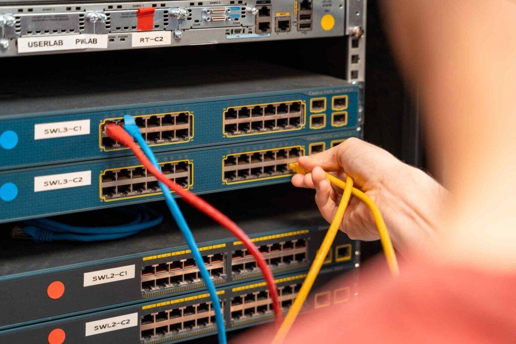 SERVICES INFORMATIQUES 37