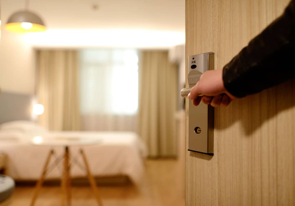 notre-dame-du-roc-la-roche-sur-yon-campus-titre-employe-etage-hotellerie-plein-air